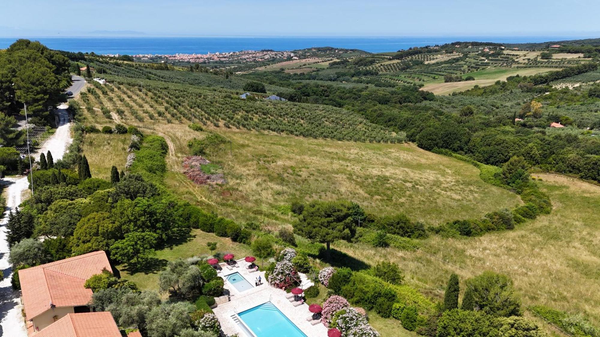 La Muccheria San Vincenzo Eksteriør billede