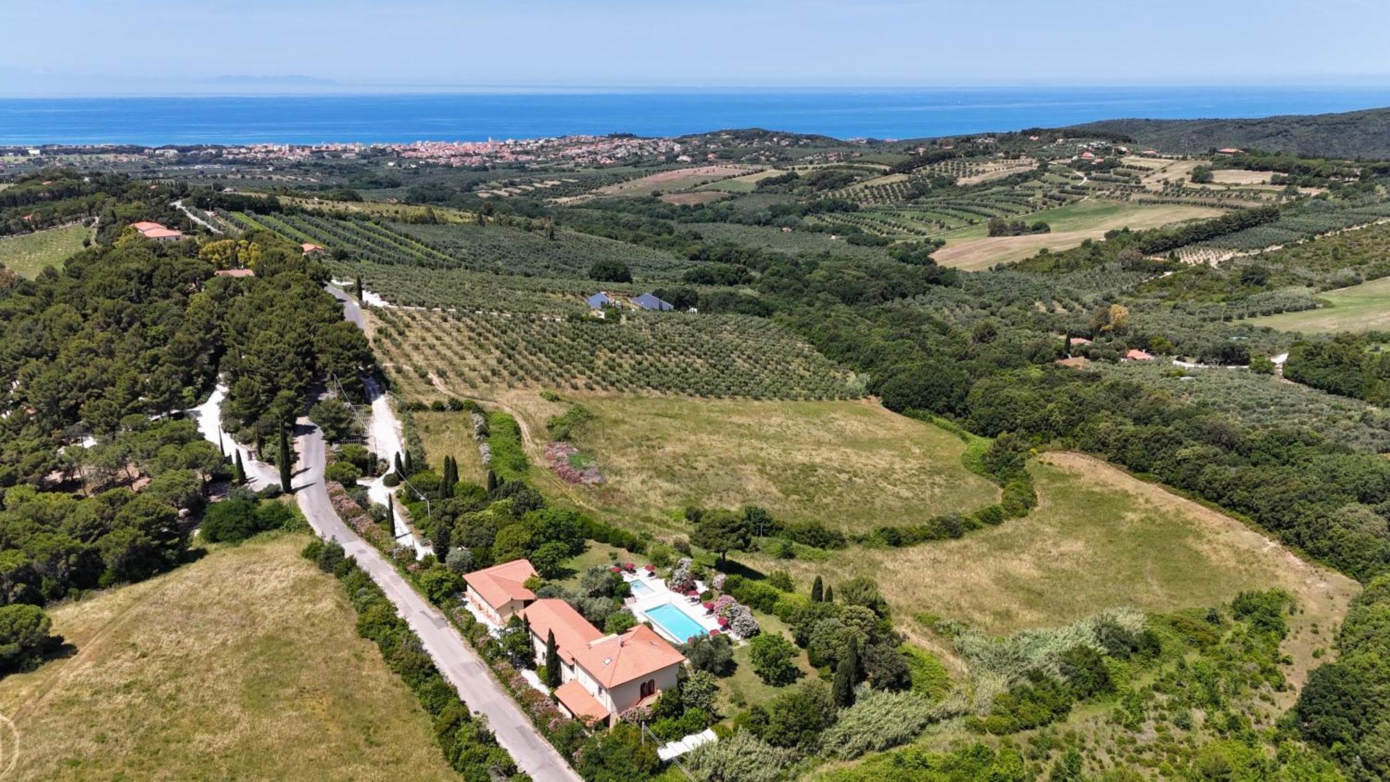 La Muccheria San Vincenzo Eksteriør billede